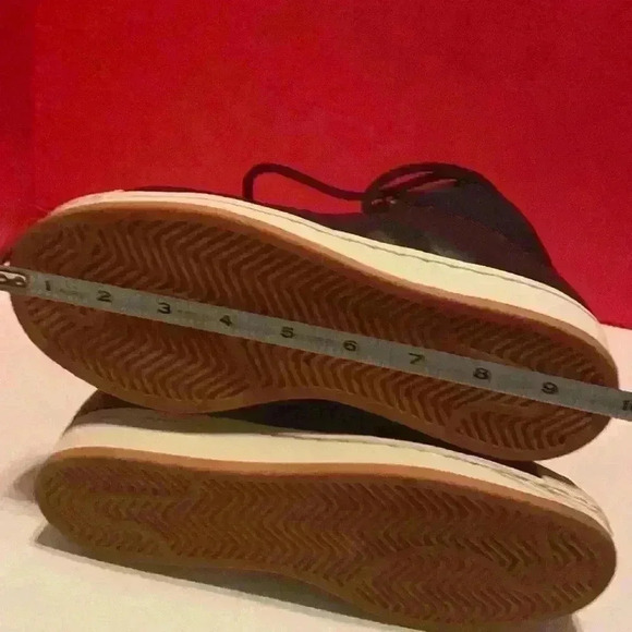 Adidas Blue high top sneakers shell toe sz 5 Boys - Picture 13 of 13